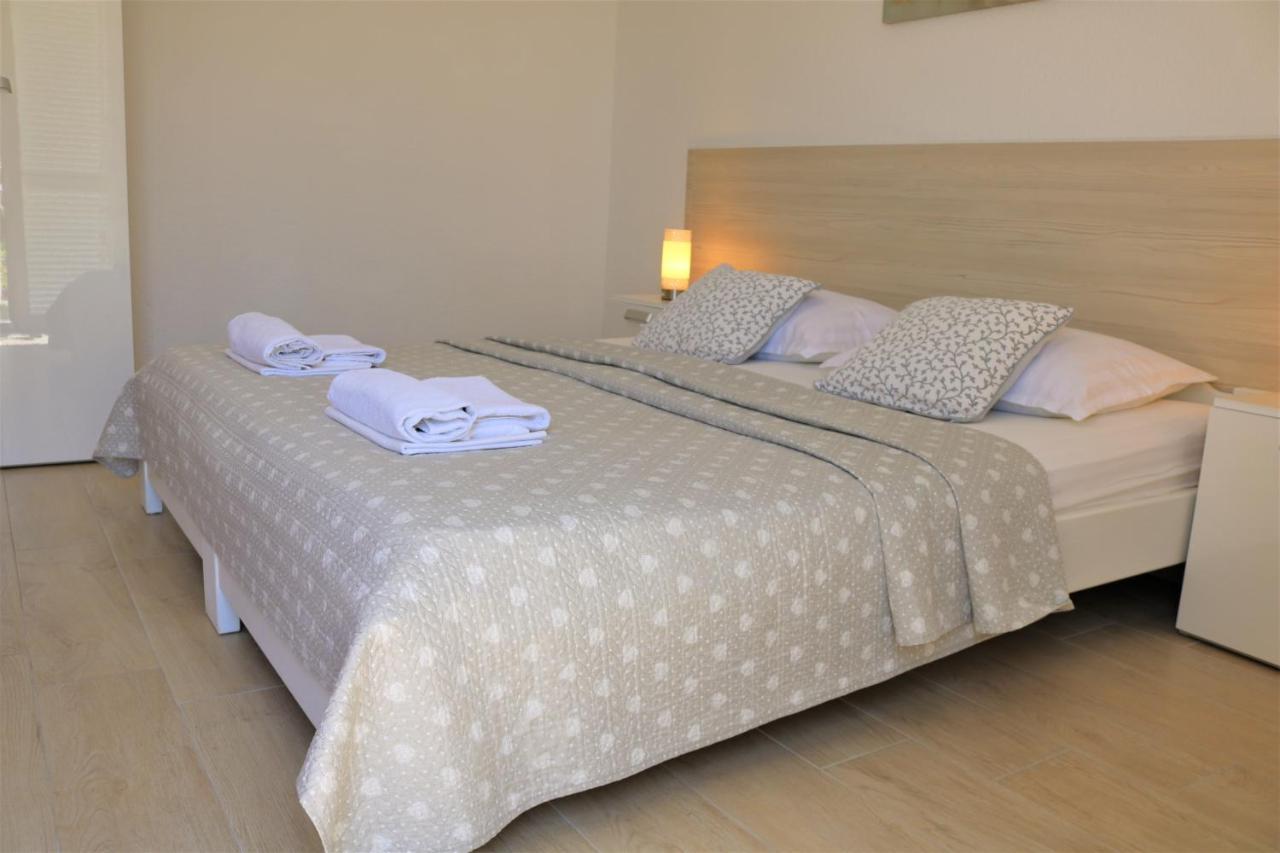 Apartments Irma Baška Voda المظهر الخارجي الصورة