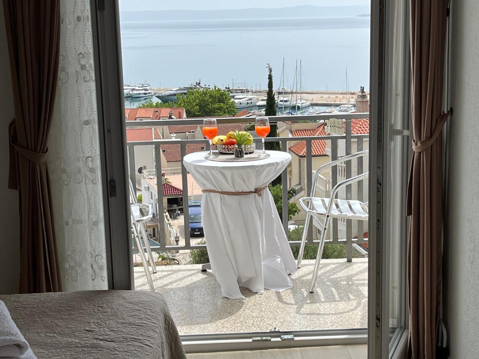 Apartments Irma Baška Voda المظهر الخارجي الصورة